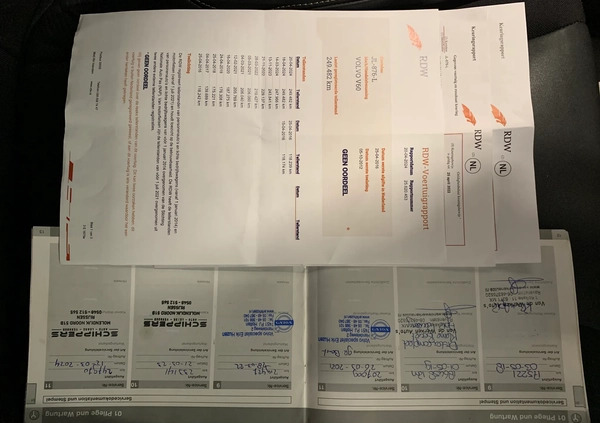 Volvo V60 cena 34900 przebieg: 249000, rok produkcji 2012 z Opalenica małe 191